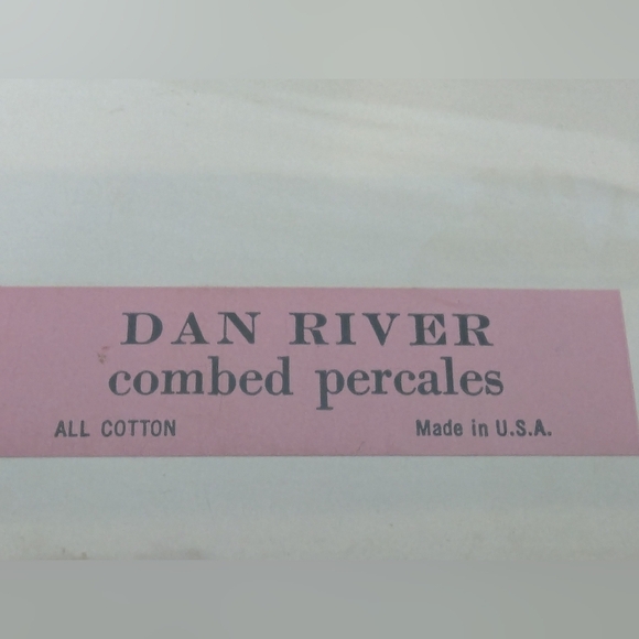 Vintage Dan River  Cotton Made In The USA Sheet & 2 Pillow Cases - Picture 6 of 9